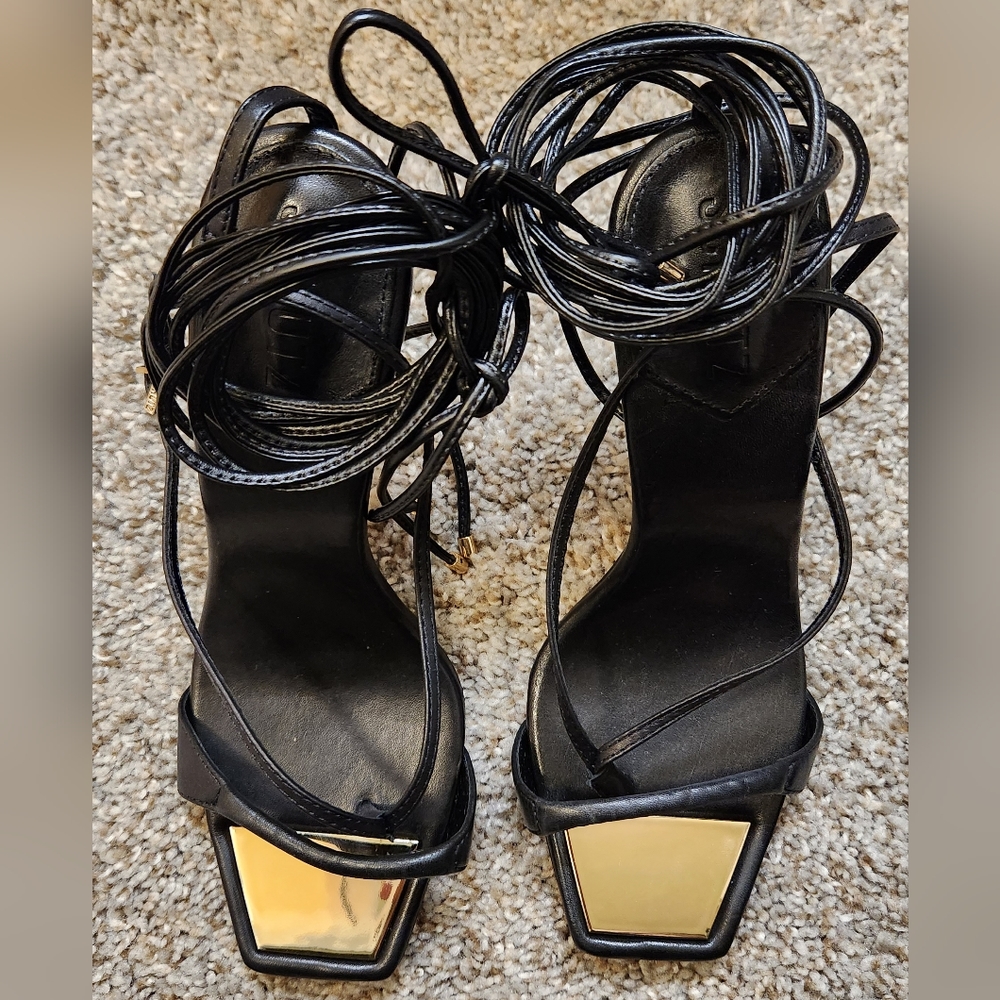 Schutz Vikki Leather Sandal